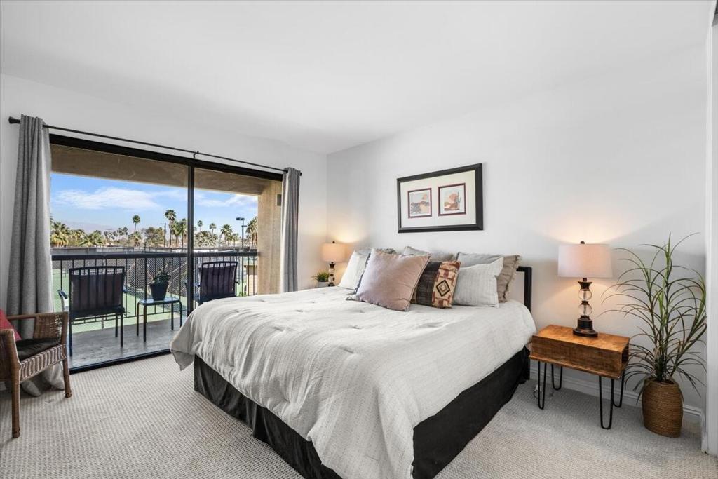 45720 Club Circle Drive 285