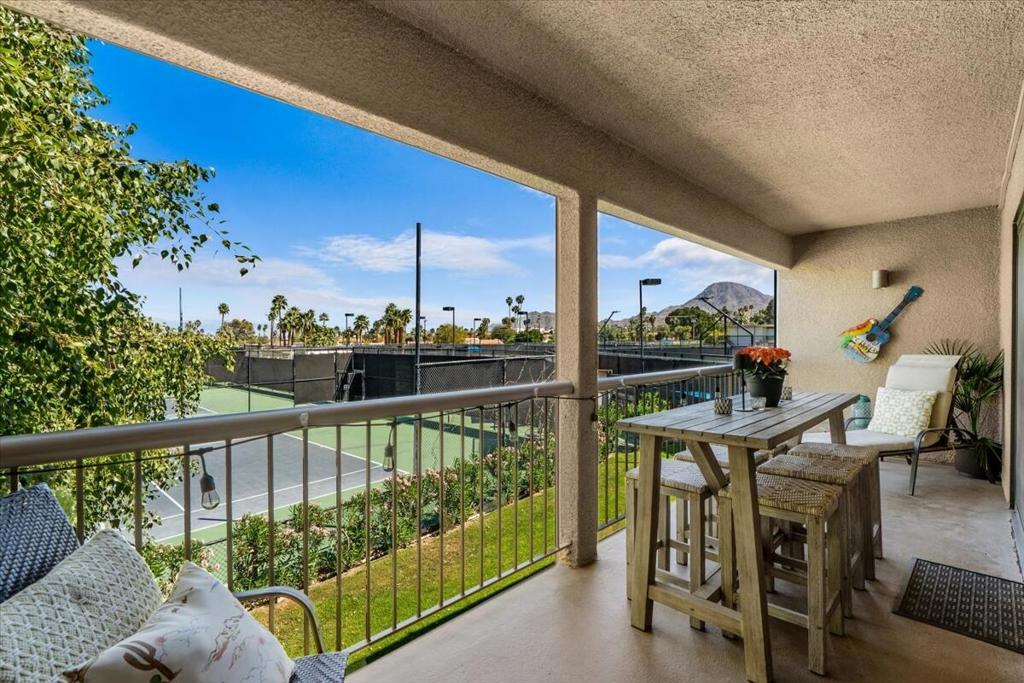 45720 Club Circle Drive 285