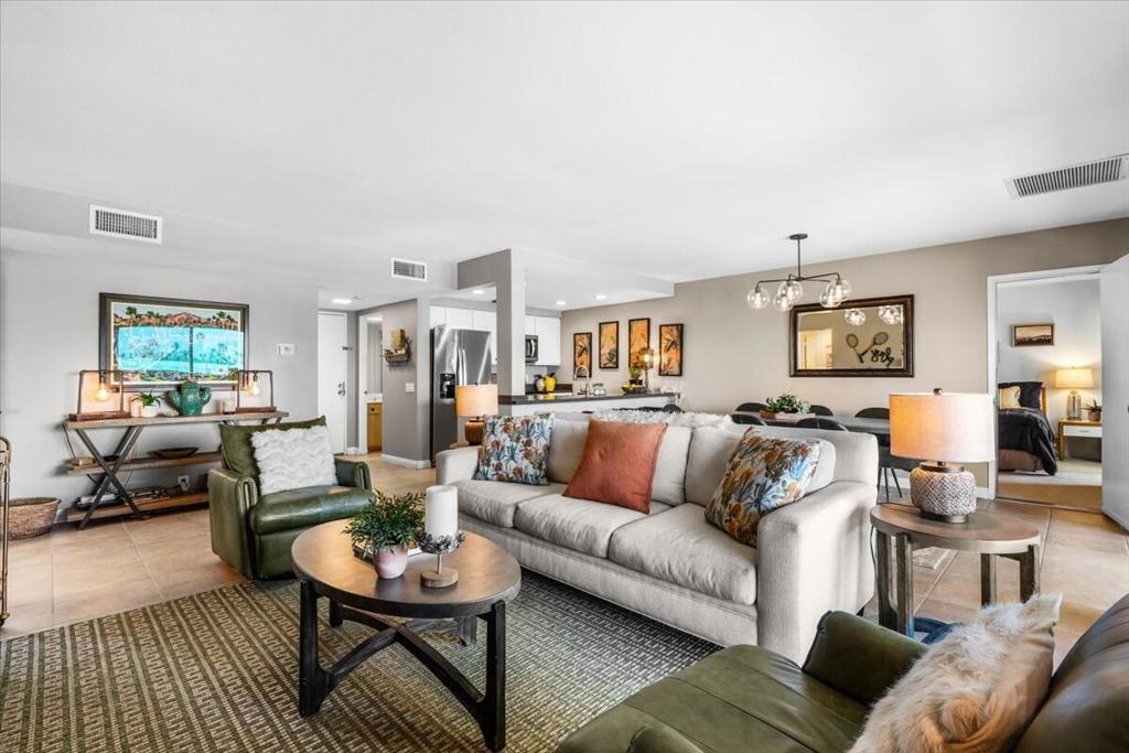 45720 Club Circle Drive 285