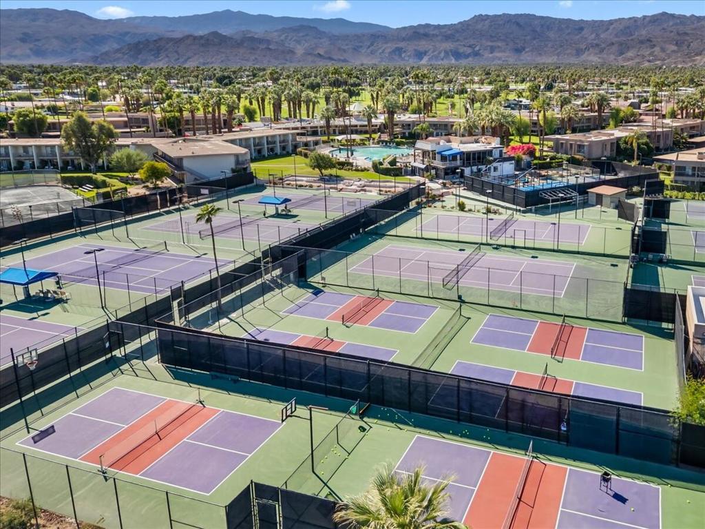 45720 Club Circle Drive 285