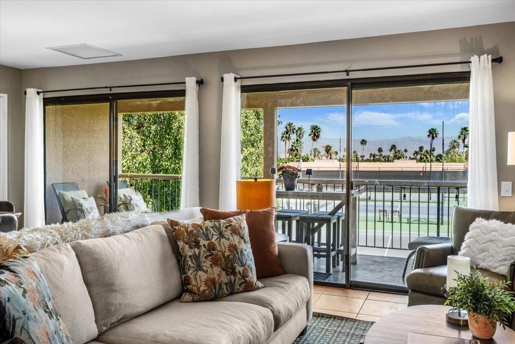 45720 Club Circle Drive 285