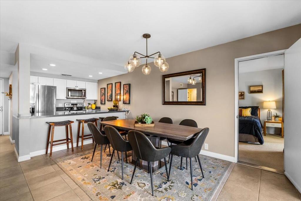 45720 Club Circle Drive 285