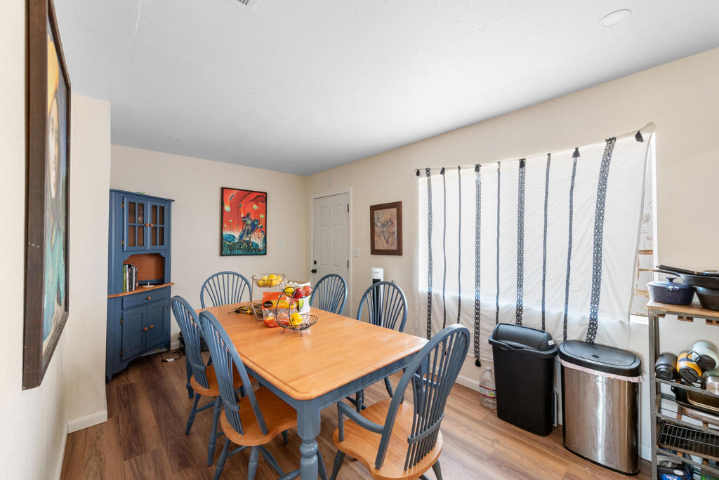 7607 Lucerne Vista Avenue