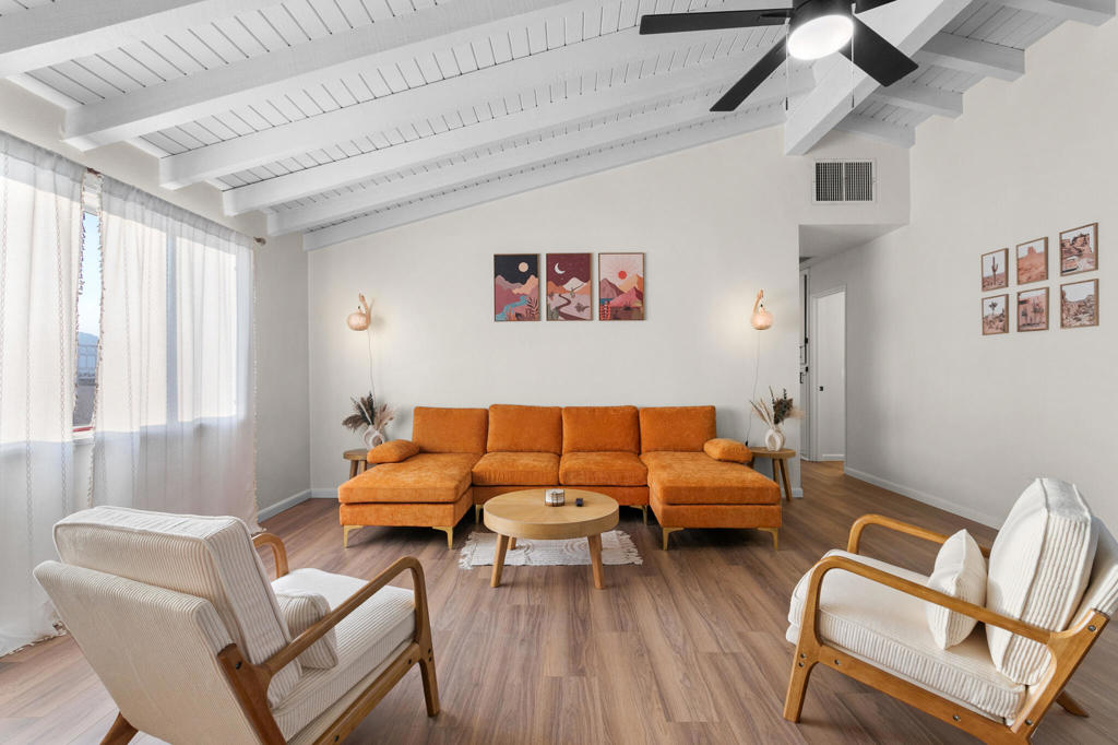 7607 Lucerne Vista Avenue