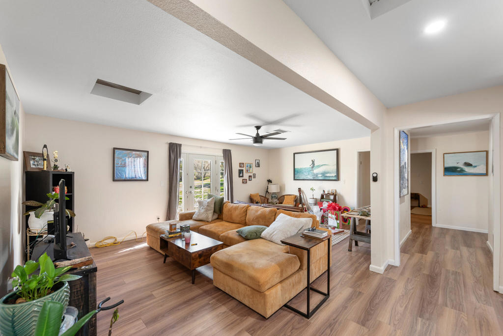 7607 Lucerne Vista Avenue