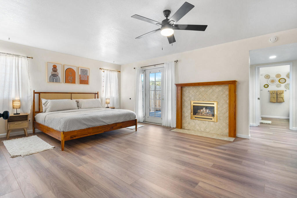 7607 Lucerne Vista Avenue