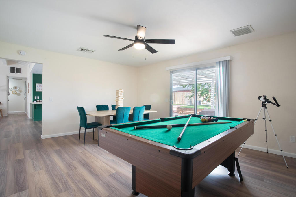 7607 Lucerne Vista Avenue