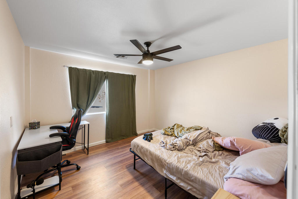 7607 Lucerne Vista Avenue