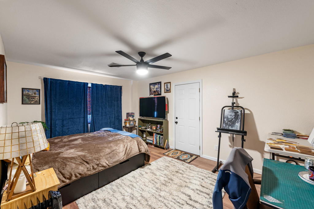 7607 Lucerne Vista Avenue