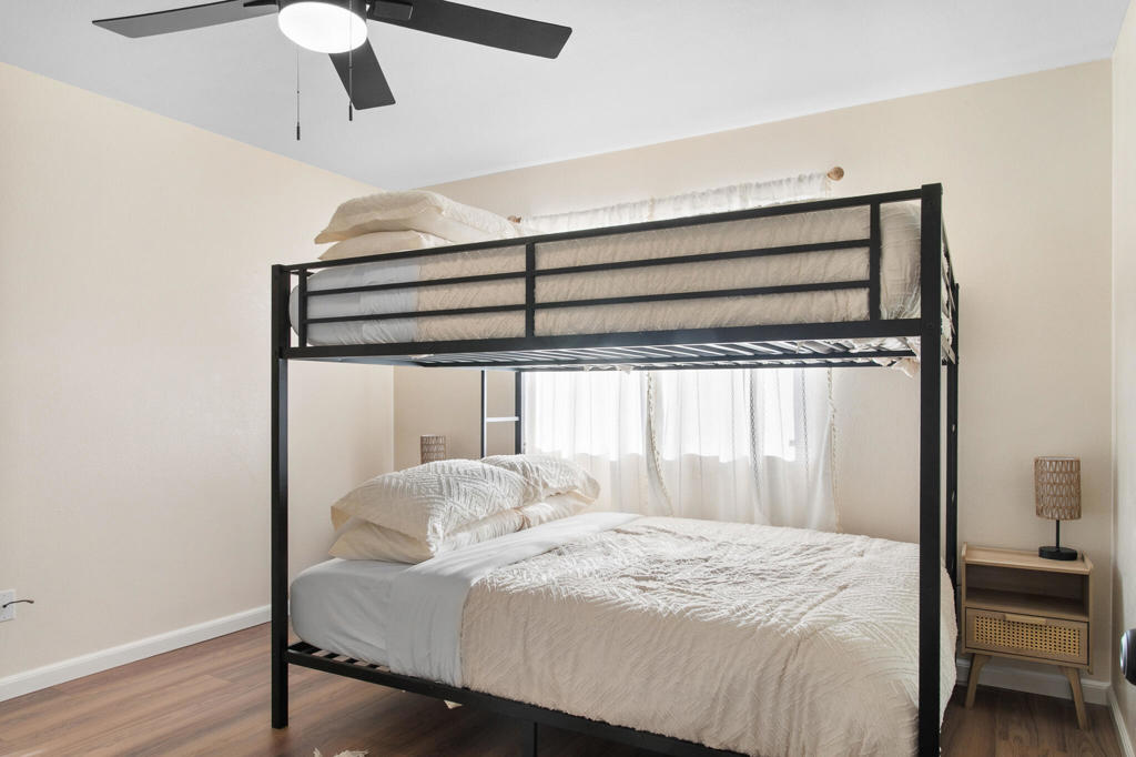 7607 Lucerne Vista Avenue