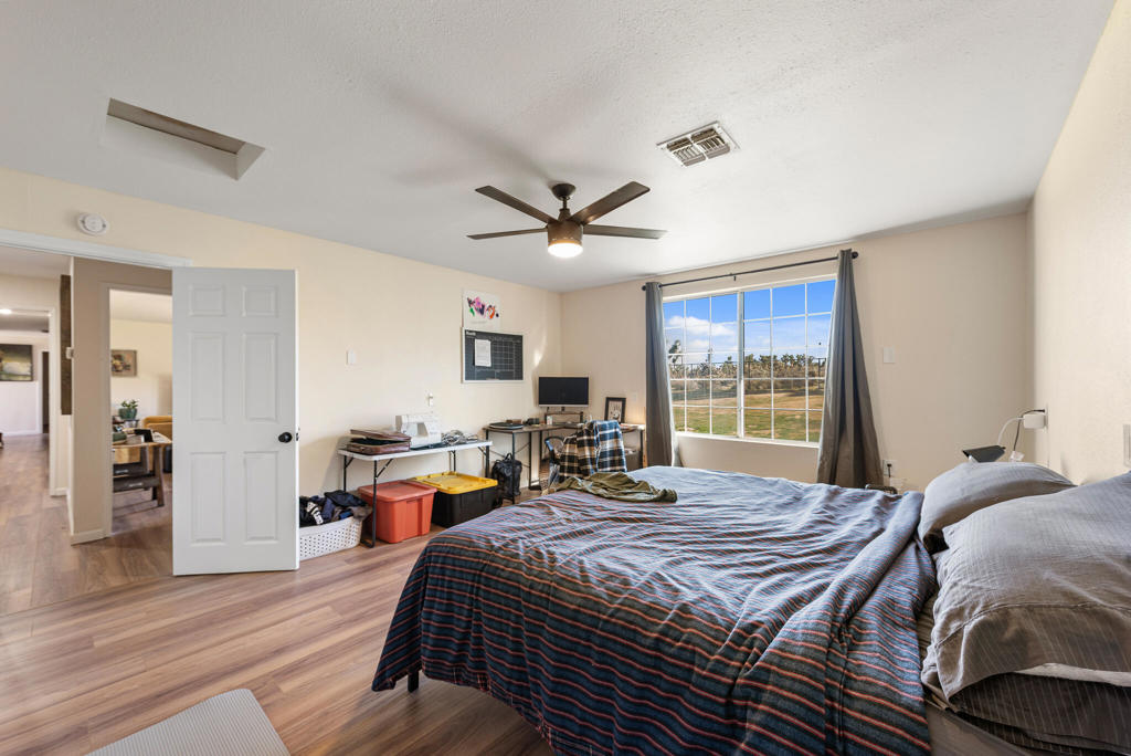 7607 Lucerne Vista Avenue