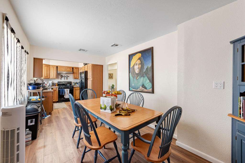 7607 Lucerne Vista Avenue