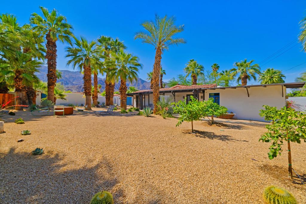 52862 Eisenhower Drive