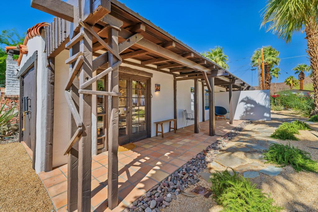 52862 Eisenhower Drive