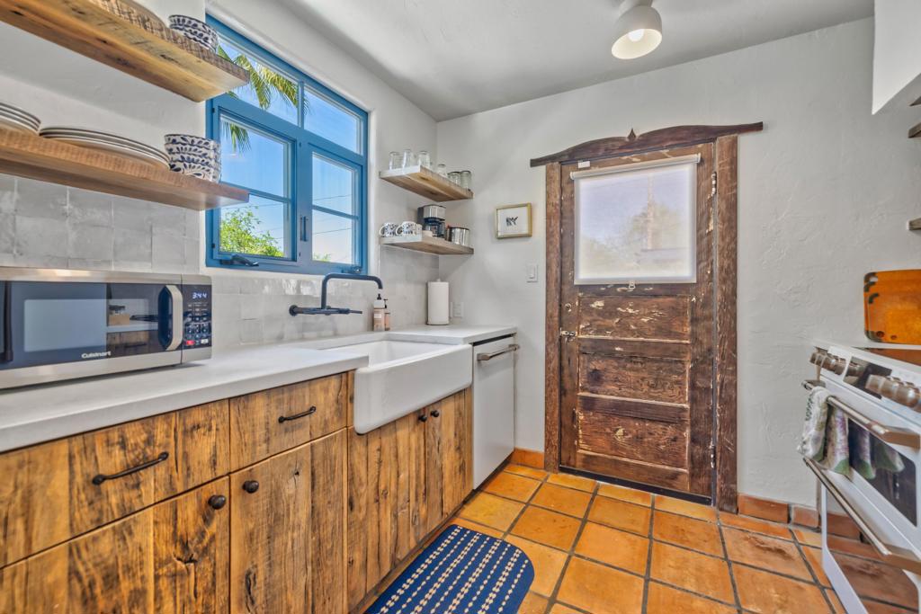 52862 Eisenhower Drive