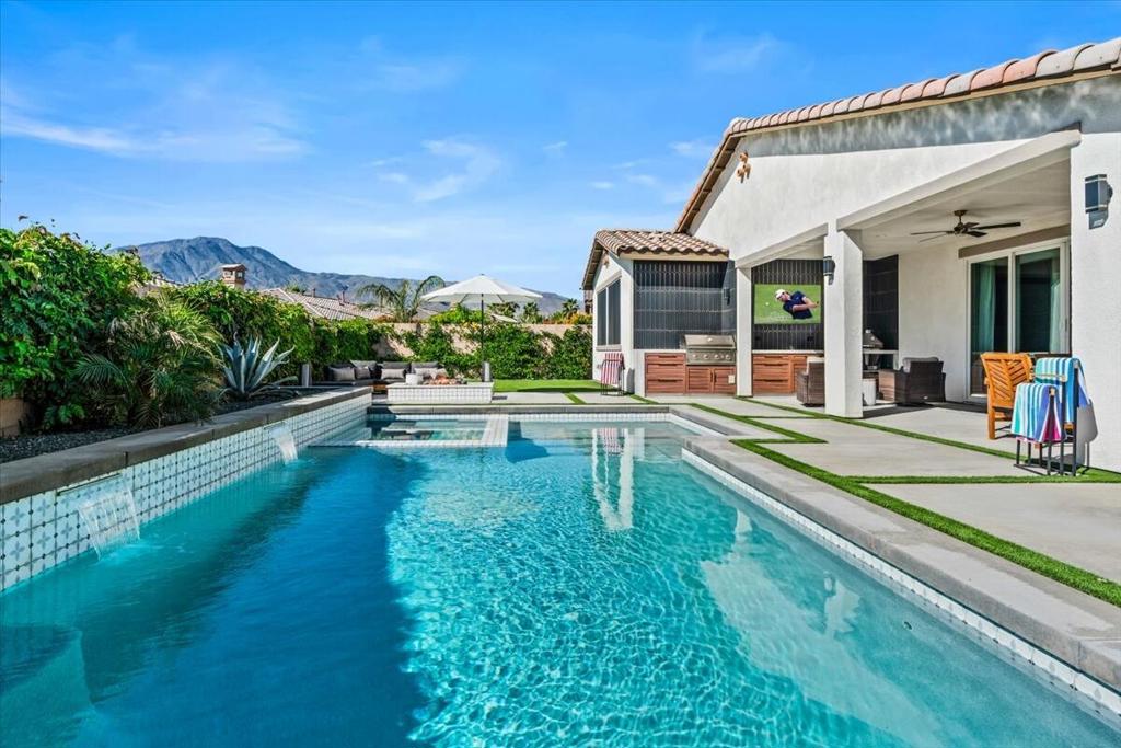 81831 Camino San Juan