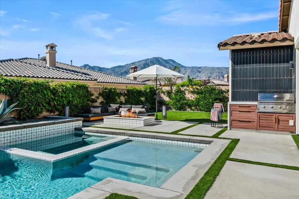 81831 Camino San Juan