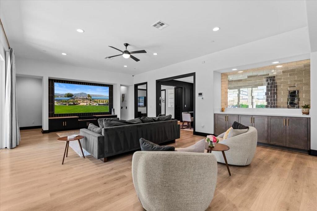 81831 Camino San Juan