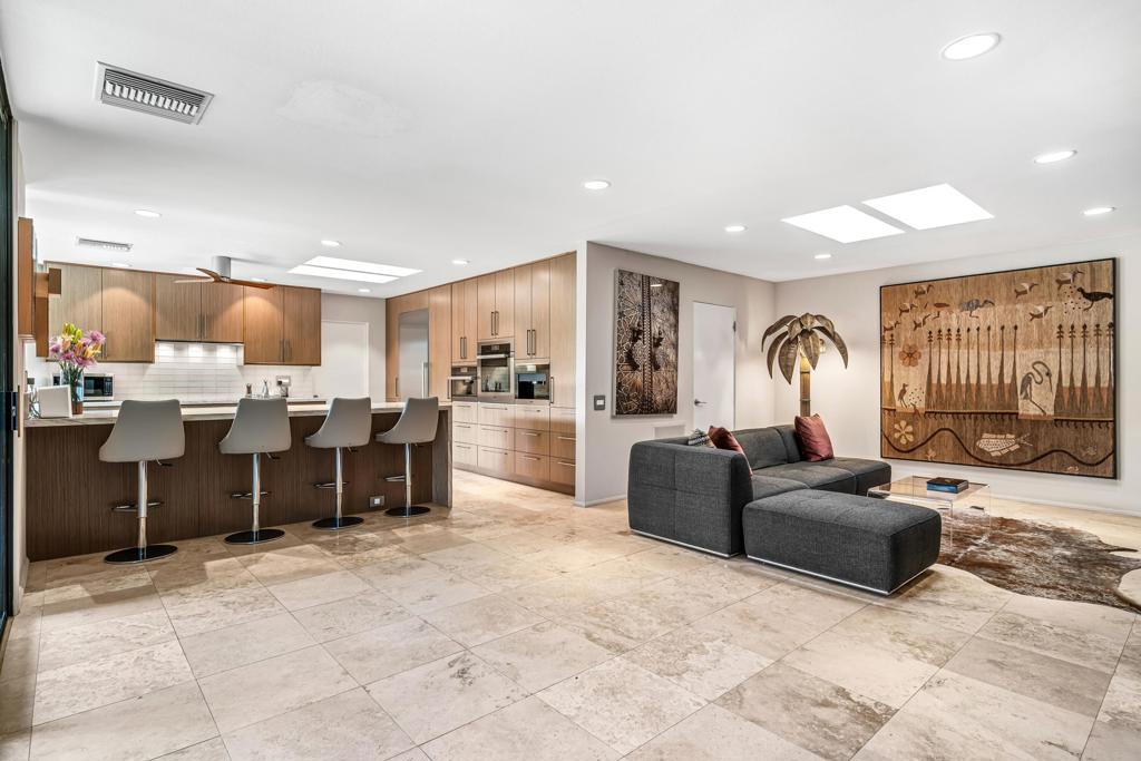 8 Dartmouth Drive