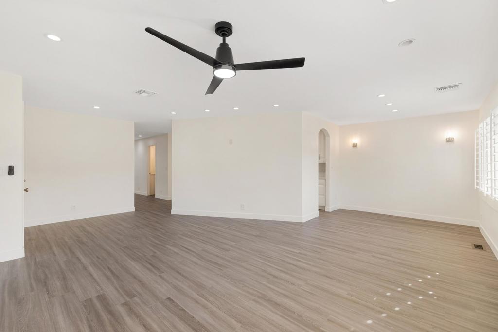 49305 Highway 74 110