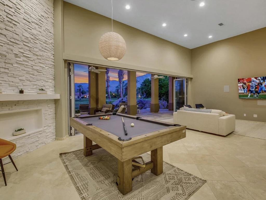 81045 Golf View Drive