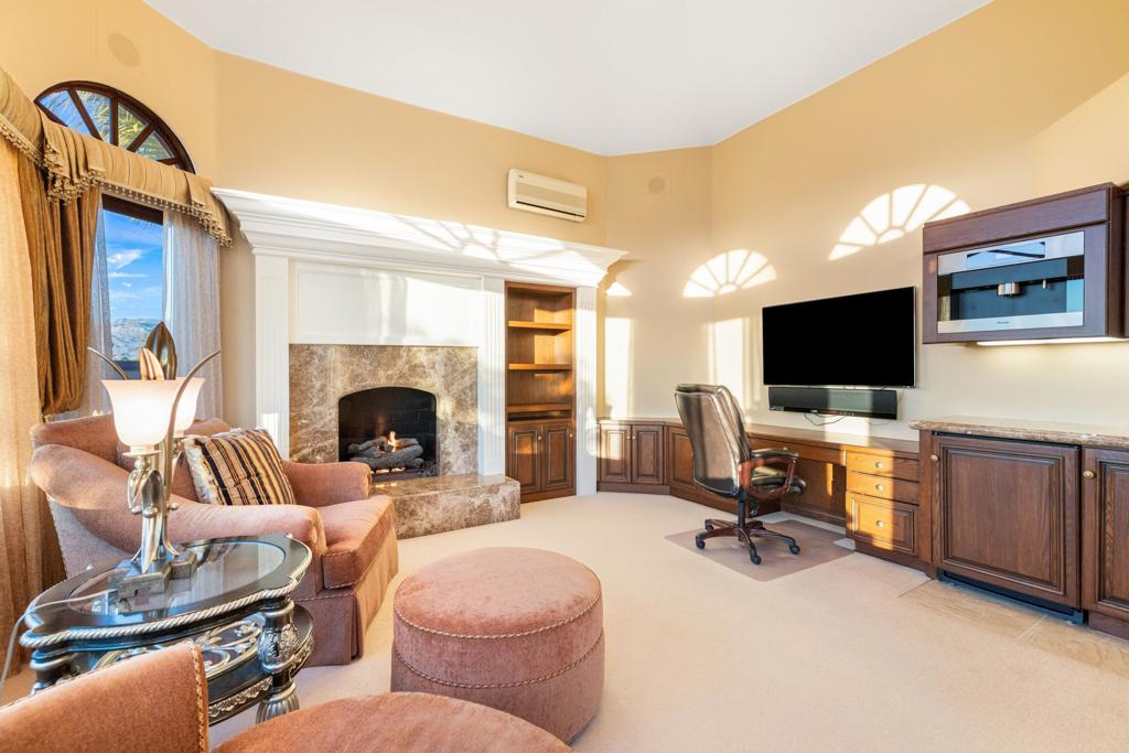 345 Crest Lake Drive