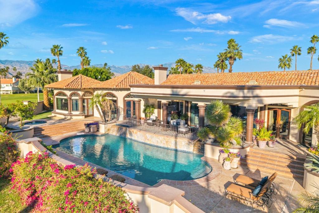 345 Crest Lake Drive
