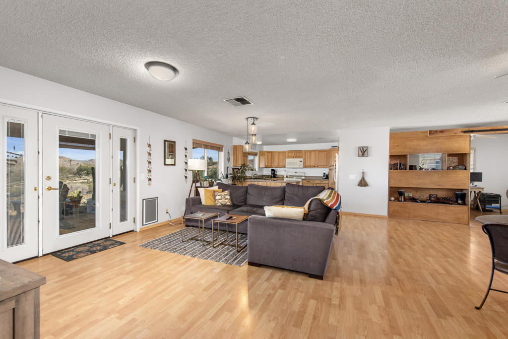 6773 San Angelo Avenue