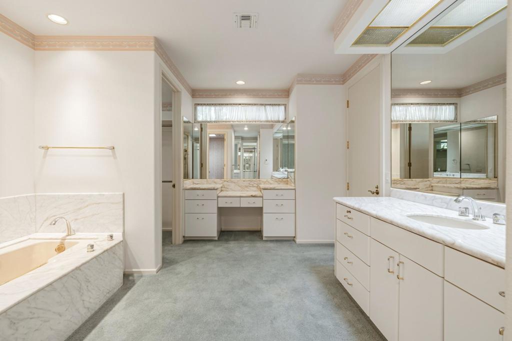 75890 Topaz Lane