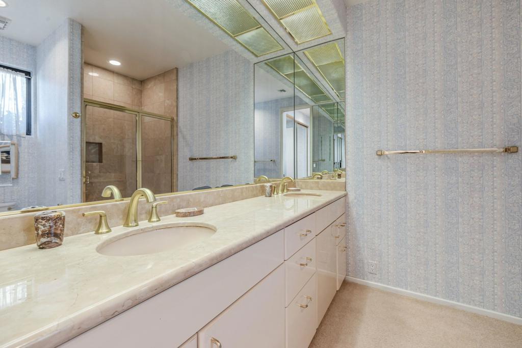 75890 Topaz Lane