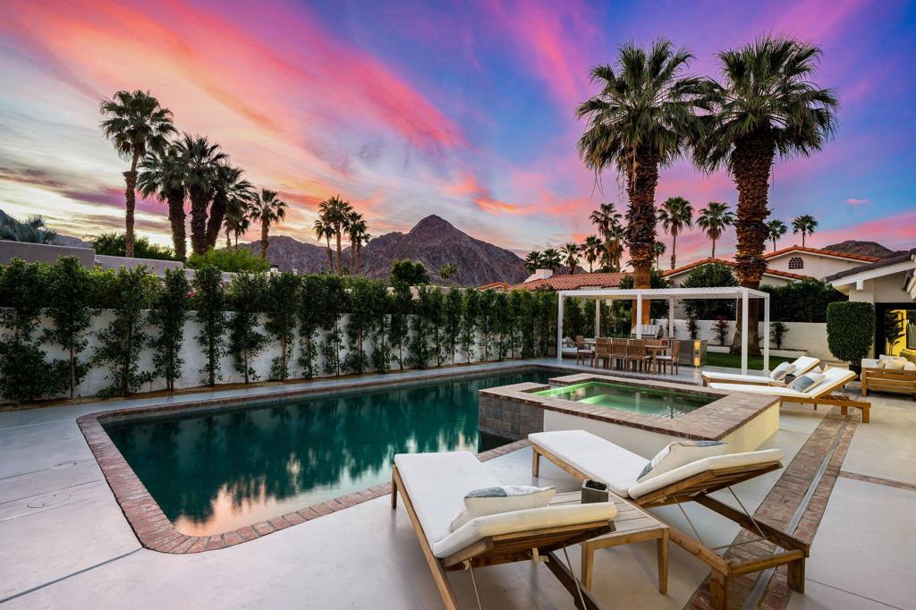 48721 San Vicente Street