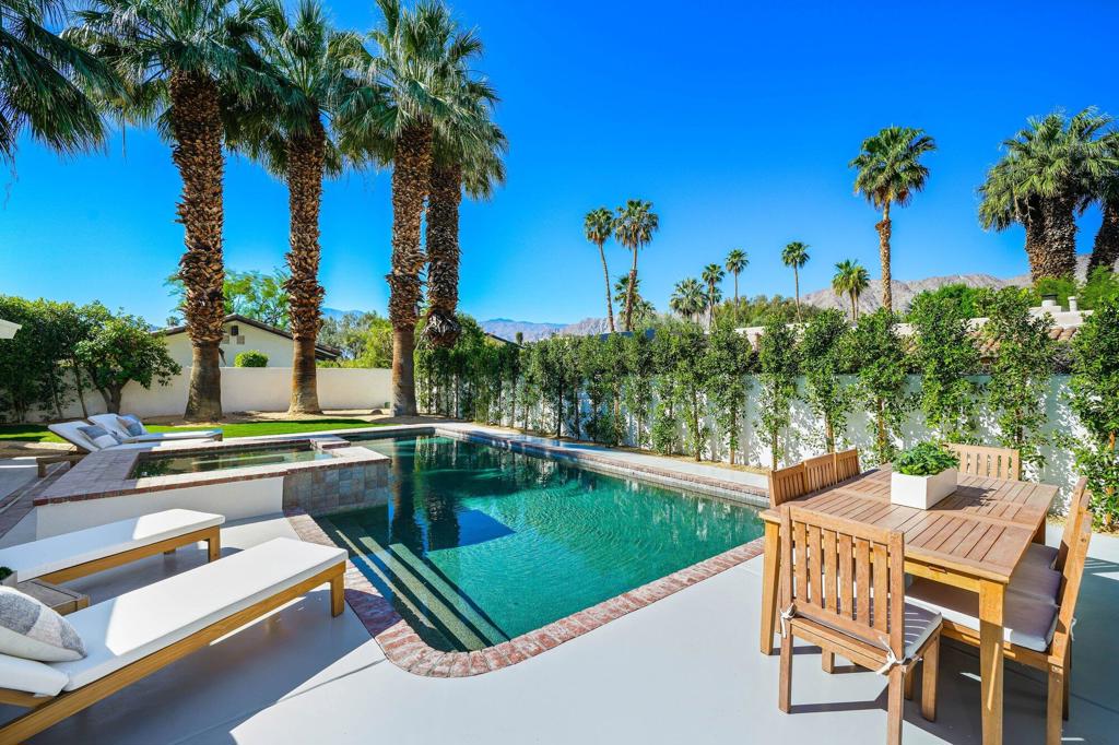 48721 San Vicente Street