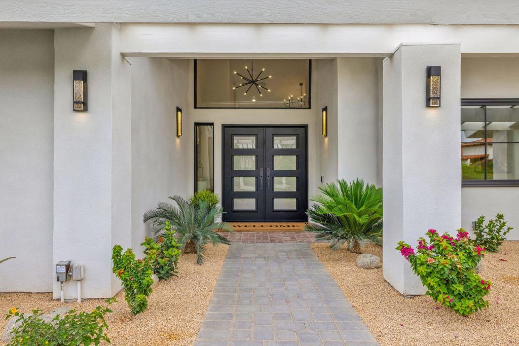 48721 San Vicente Street