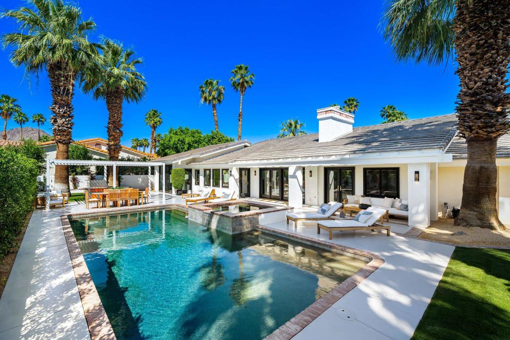 48721 San Vicente Street