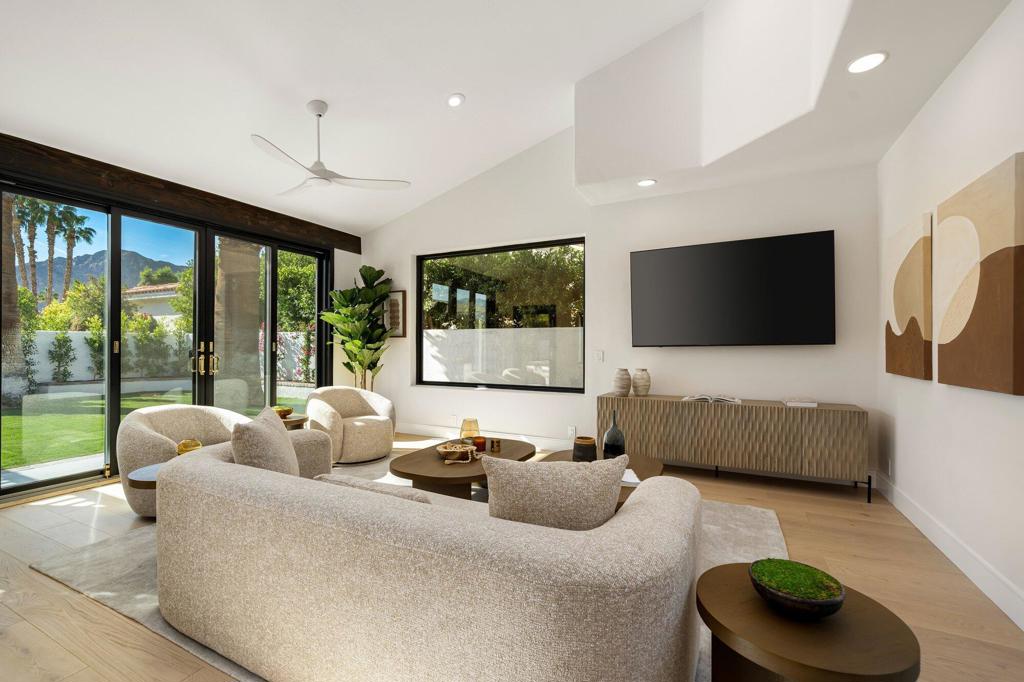 48721 San Vicente Street