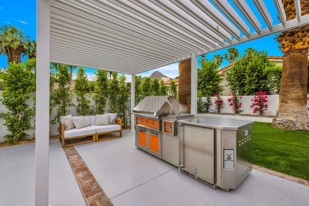 48721 San Vicente Street