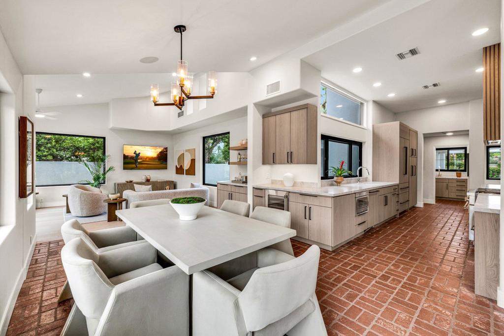 48721 San Vicente Street