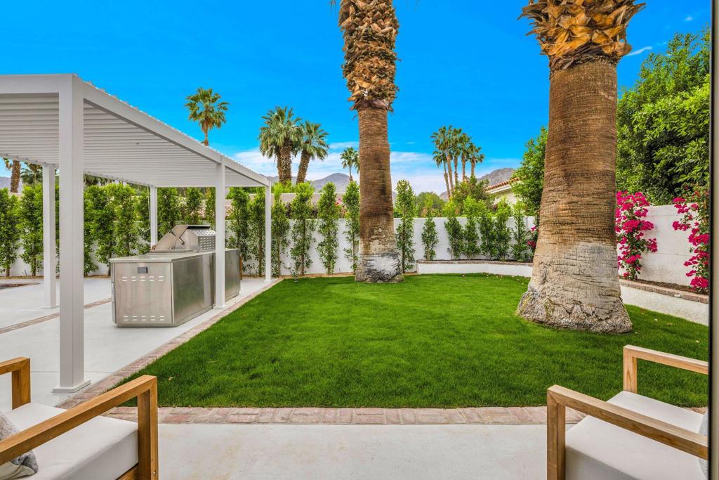 48721 San Vicente Street