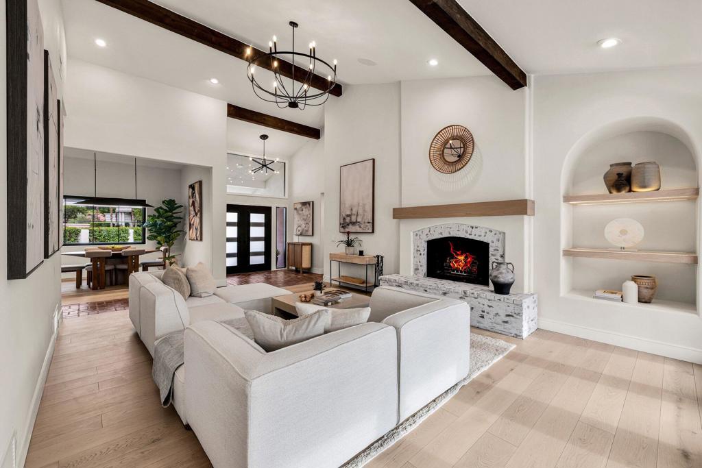 48721 San Vicente Street