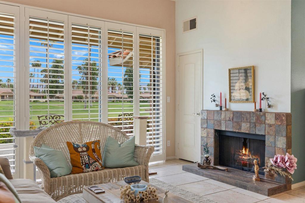 414 S Sierra Madre S