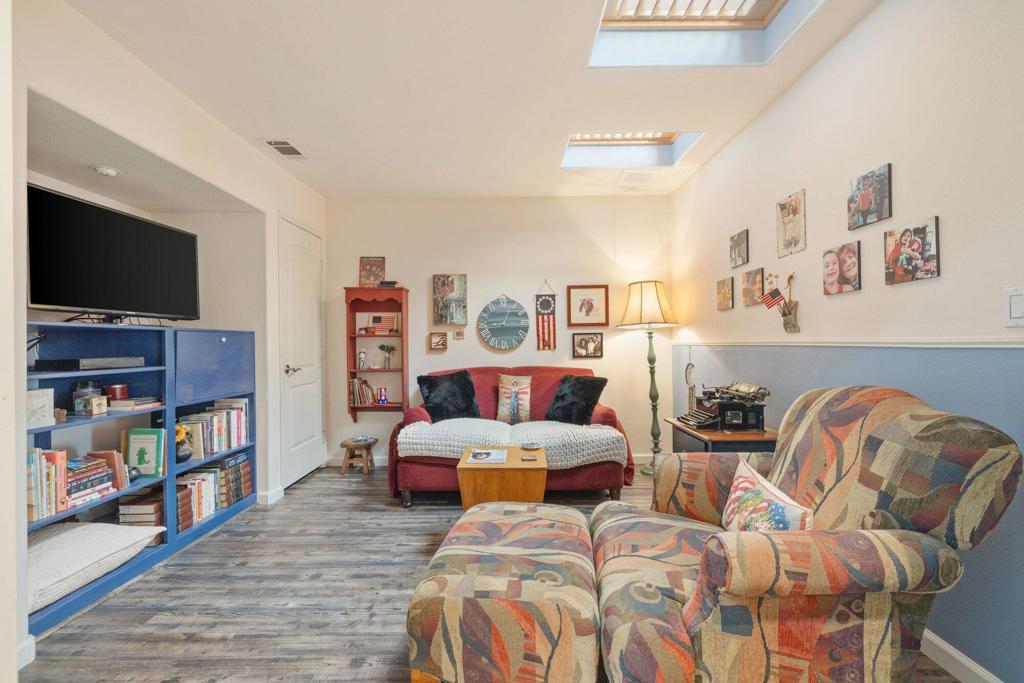 414 S Sierra Madre S