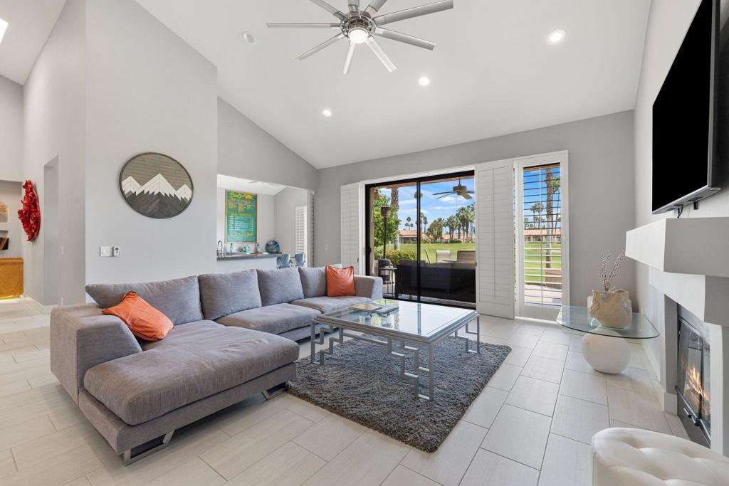 38652 Nasturtium Way