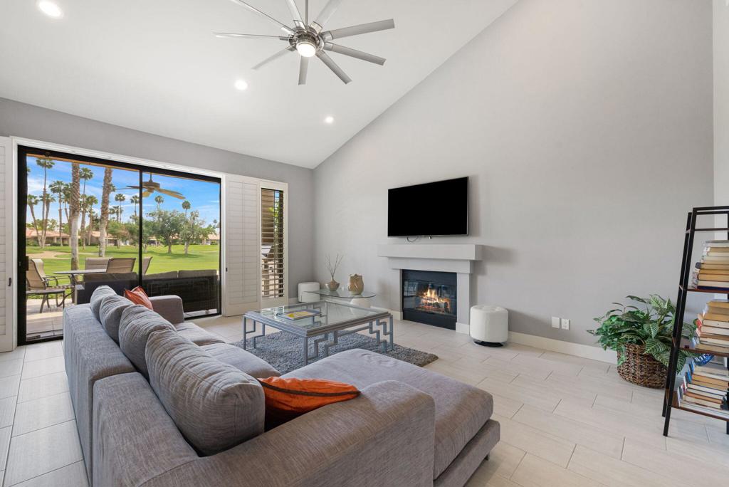 38652 Nasturtium Way