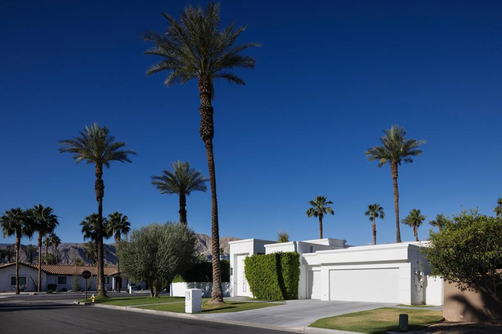 70445 Mottle Circle