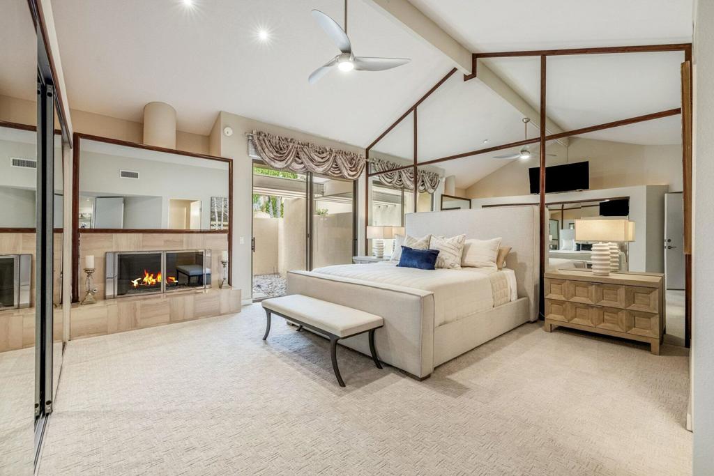 230 N Kavenish Drive