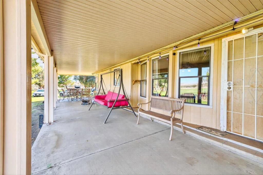 20555 Mountain View Road