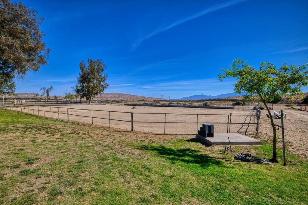 20555 Mountain View Road