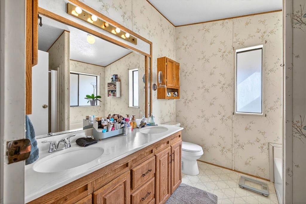 20555 Mountain View Road