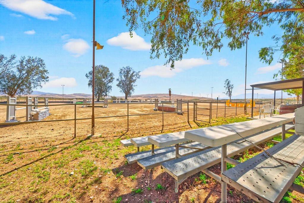 20555 Mountain View Road