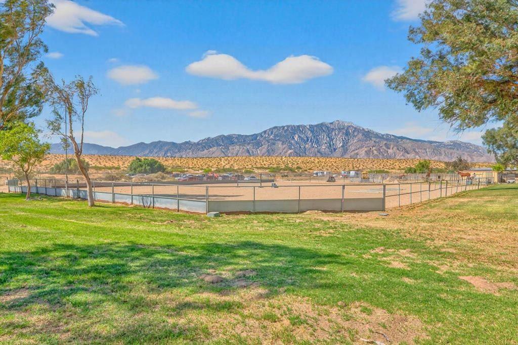 20555 Mountain View Road